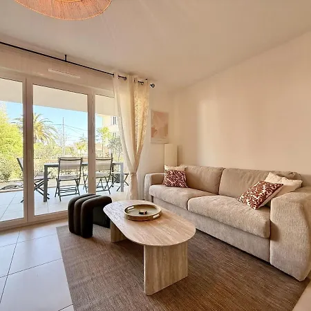 Moderne 2 Chambres, Jardin, Terrasse Et Garage *