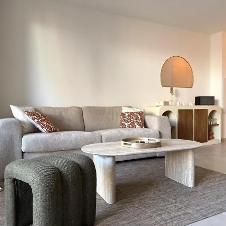 Moderne 2 Chambres, Jardin, Terrasse Et Garage * Fréjus