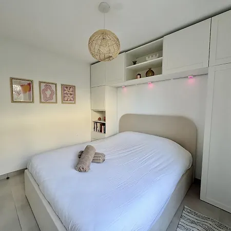 Moderne 2 Chambres, Jardin, Terrasse Et Garage Daire Fréjus