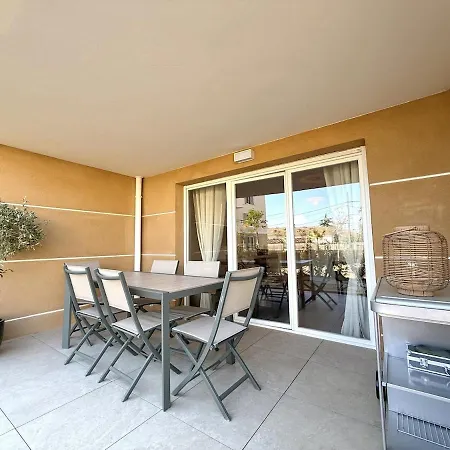 Moderne 2 Chambres, Jardin, Terrasse Et Garage 아파트 *